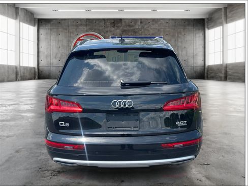Used 2018 Audi Q5 2.0T Premium Plus w/ Premium Plus Package AWD/4WD image 6