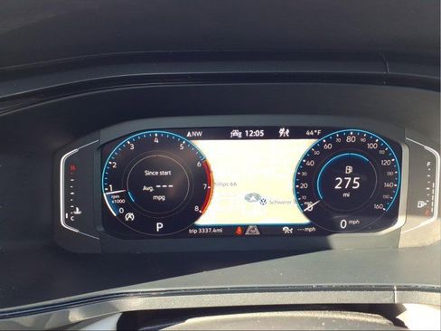 Certified 2023 Volkswagen Taos SEL image 26