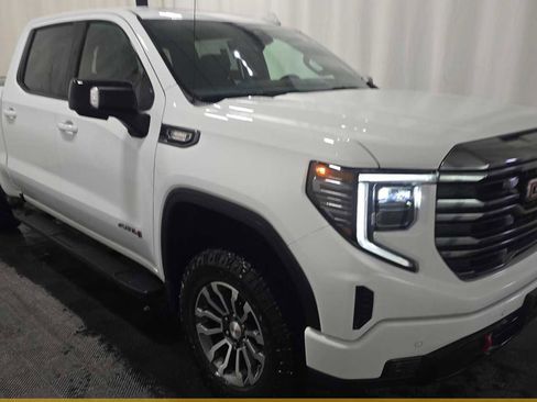 Certified 2022 GMC Sierra 1500 AT4 w/ Technology Package image 10