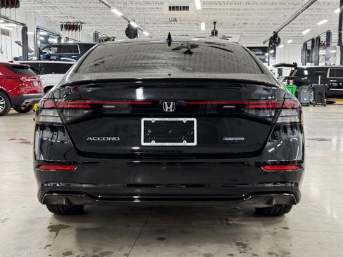 Used 2025 Honda Accord Sport image 10