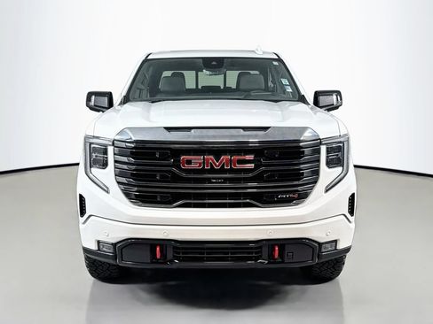 Used 2024 GMC Sierra 1500 AT4 w/ Technology Package AWD/4WD image 2