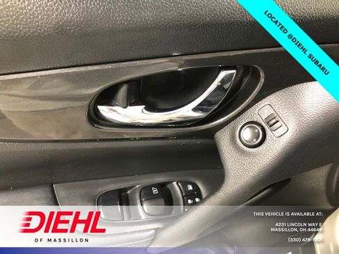 Used 2019 Nissan Rogue SV image 20