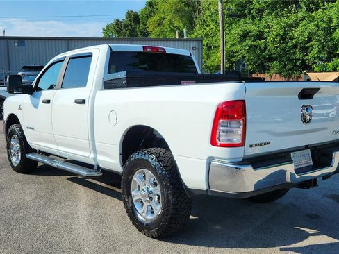 Used 2024 RAM 2500 Big Horn AWD/4WD image 3