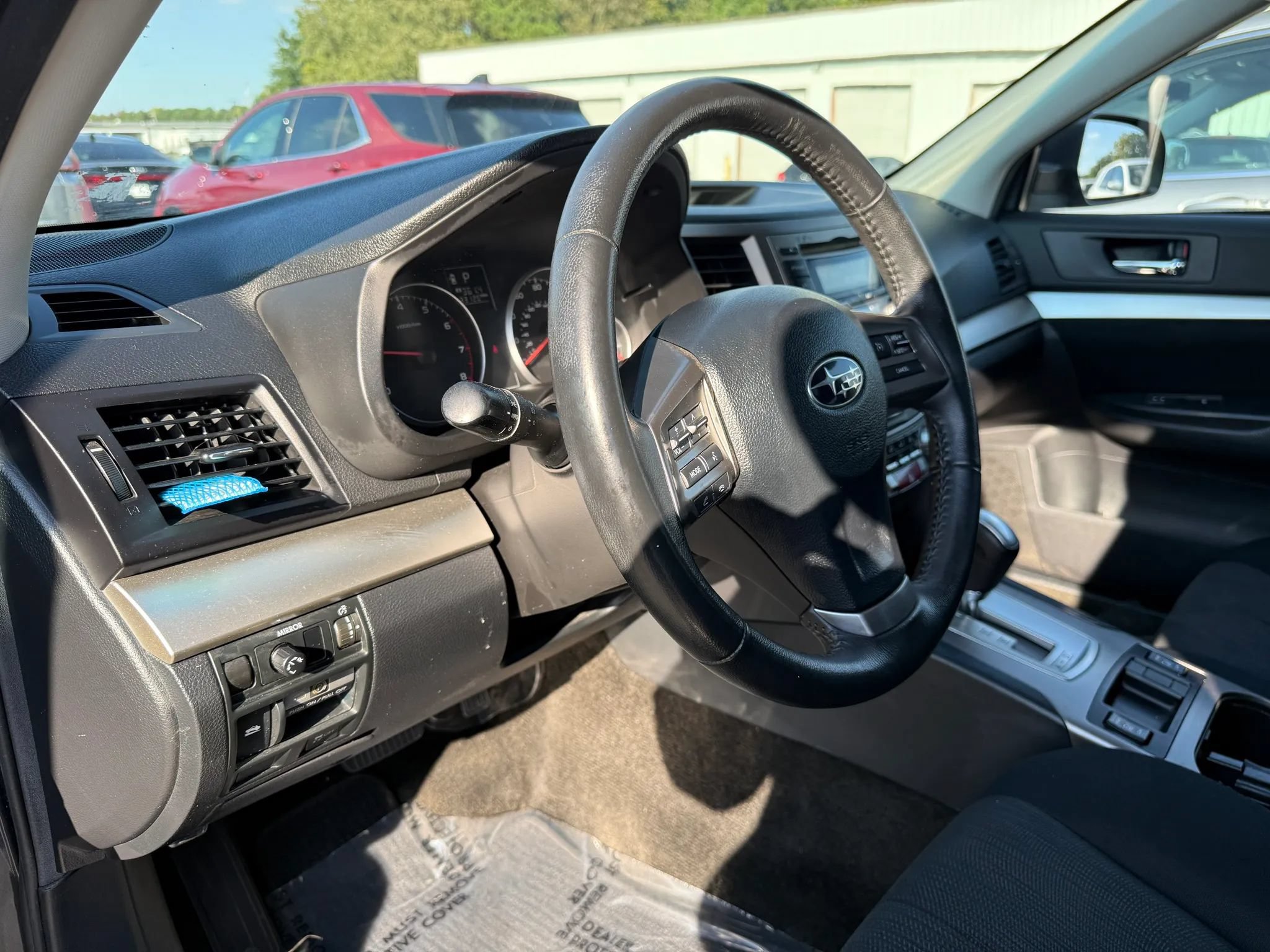 Used 2013 Subaru Outback 2.5i Premium AWD/4WD image 17