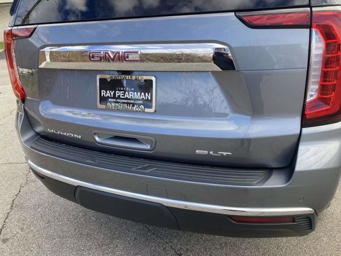 Used 2021 GMC Yukon SLT w/ SLT Luxury Plus Package image 4