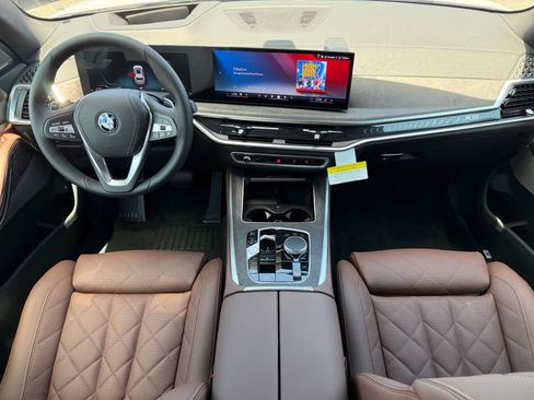 New 2026 BMW X5 xDrive50e w/ Climate Comfort Package AWD/4WD image 21