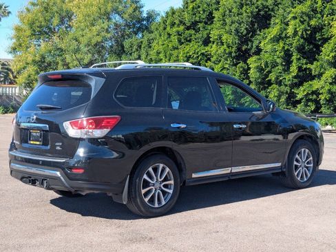 Used 2016 Nissan Pathfinder SL w/ SL Premium Package AWD/4WD image 3