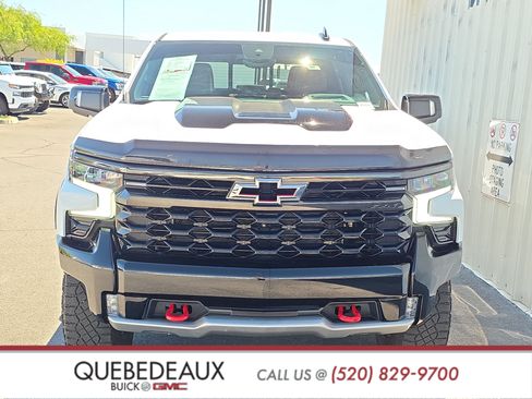 Used 2023 Chevrolet Silverado 1500 ZR2 w/ Technology Package AWD/4WD image 2