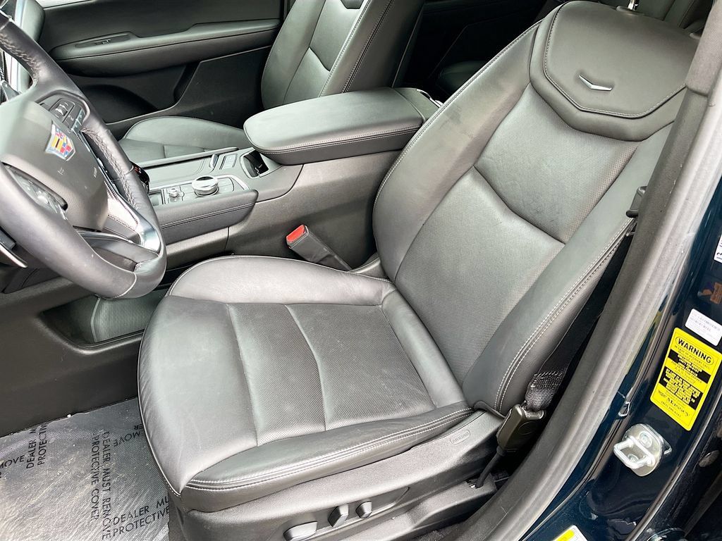 Used 2024 Cadillac XT6 Sport w/ LPO, ONYX Package AWD/4WD image 20