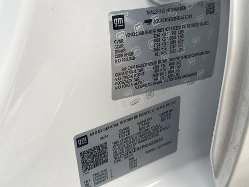 Used 2024 Chevrolet Silverado 1500 LTZ w/ LTZ Premium Package image 34