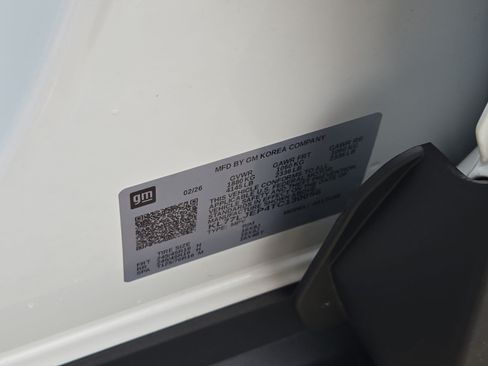 Used 2026 Chevrolet Trax RS w/ Sunroof Package FWD image 35