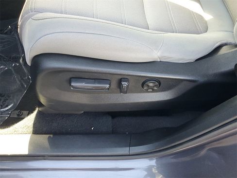 Certified 2022 Honda CR-V EX image 19
