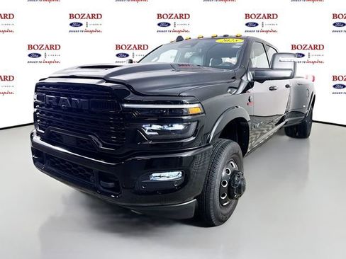Used 2025 RAM 3500 Limited image 4