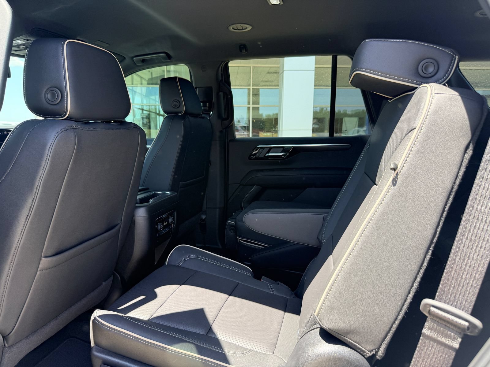 New 2025 Chevrolet Tahoe Premier AWD/4WD image 15