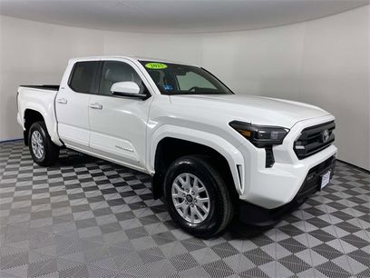Used 2025 Toyota Tacoma SR5