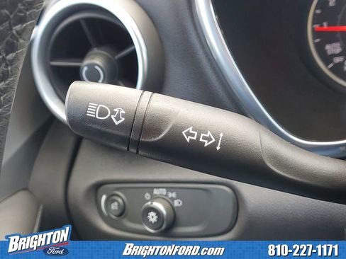 Used 2020 Chevrolet Blazer LT AWD/4WD image 18