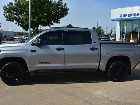 Used 2021 Toyota Tundra SR5 w/ SR5 Upgrade Package image 9
