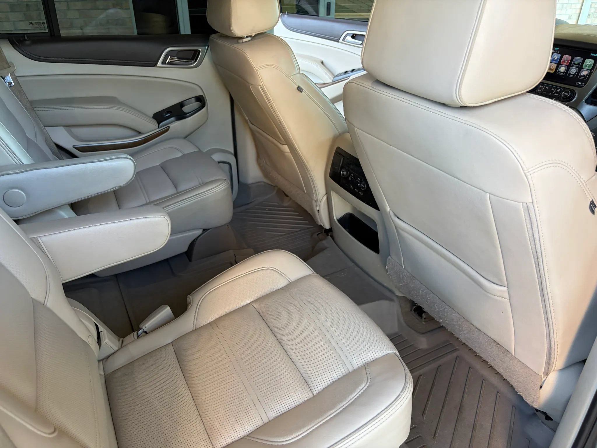 Used 2019 GMC Yukon Denali w/ Denali Ultimate Package RWD image 17