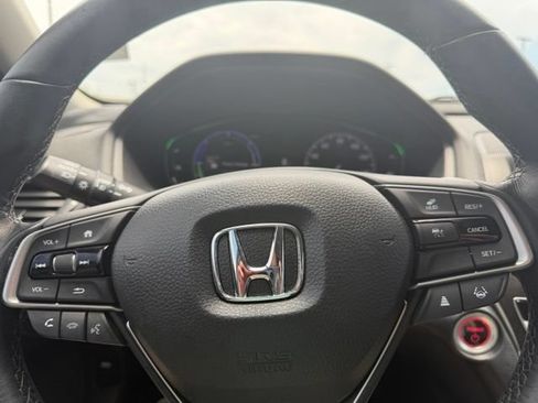 Certified 2022 Honda Accord Touring image 18