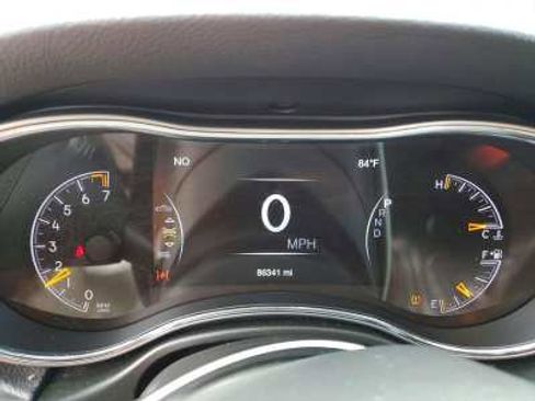 Used 2022 Jeep Grand Cherokee Limited AWD/4WD image 8