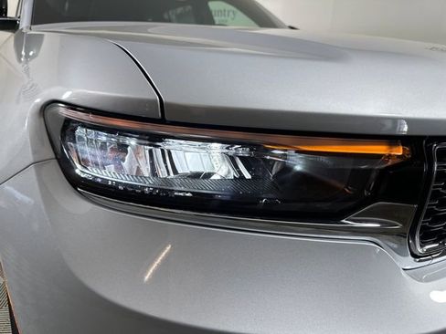 New 2025 Jeep Grand Cherokee L Limited image 4