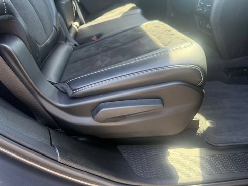 Used 2024 Jeep Grand Cherokee L Altitude AWD/4WD image 61