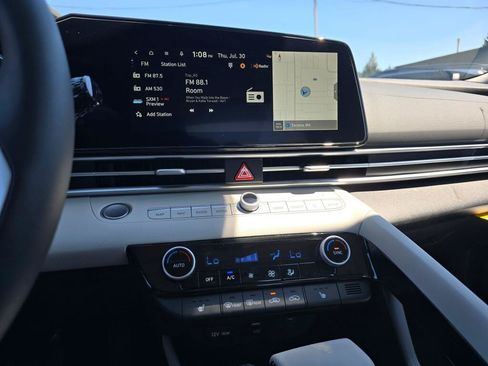 New 2026 Hyundai Elantra Limited FWD image 27