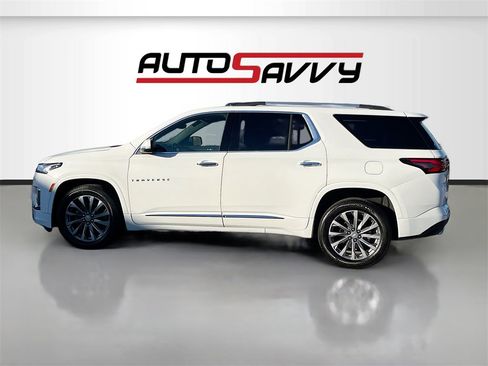 Used 2023 Chevrolet Traverse Premier w/ LPO, Floor Liner Package image 4