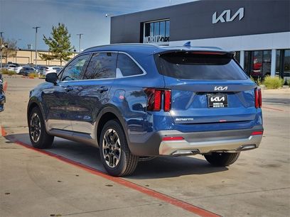 New 2026 Kia Sorento S w/ S Panoramic Sunroof Package
