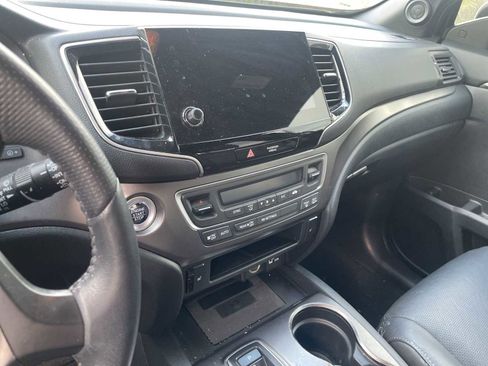 Used 2023 Honda Passport EX-L image 7