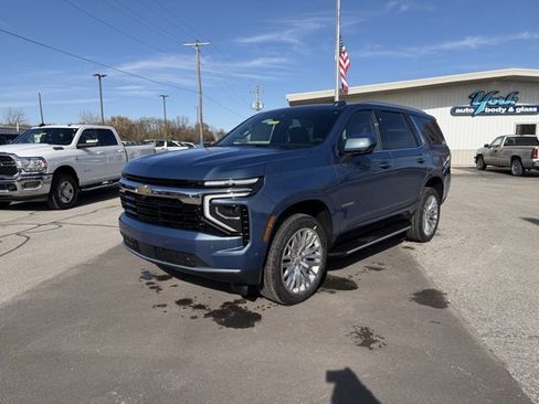 New 2026 Chevrolet Tahoe LS image 2