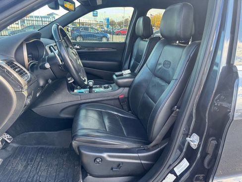 Used 2014 Jeep Grand Cherokee Overland image 3