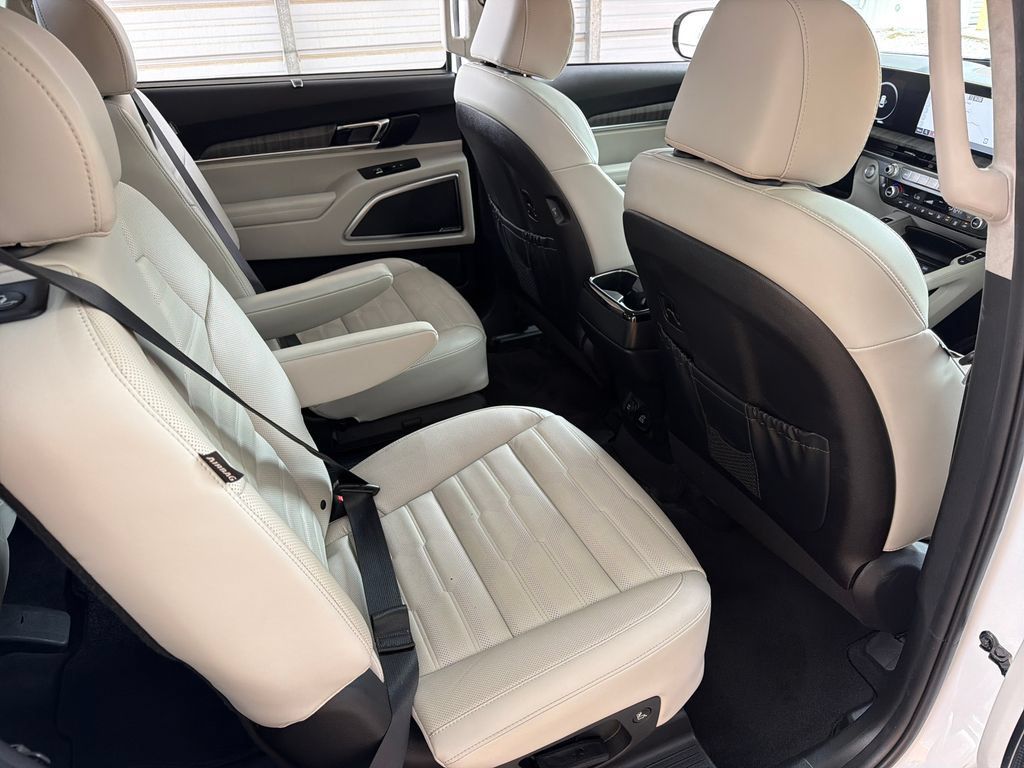 Used 2024 Kia Telluride SX Prestige AWD/4WD image 33