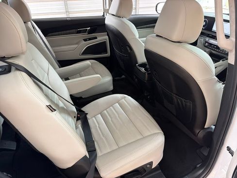 Used 2024 Kia Telluride SX Prestige AWD/4WD image 33