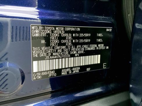 Used 2022 Toyota Venza XLE AWD/4WD image 35