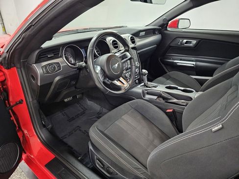Used 2021 Ford Mustang GT RWD image 12