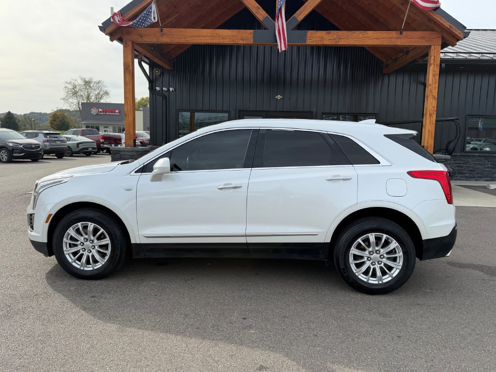 Used 2017 Cadillac XT5 FWD w/ LPO, Wheel Lock Package image 22