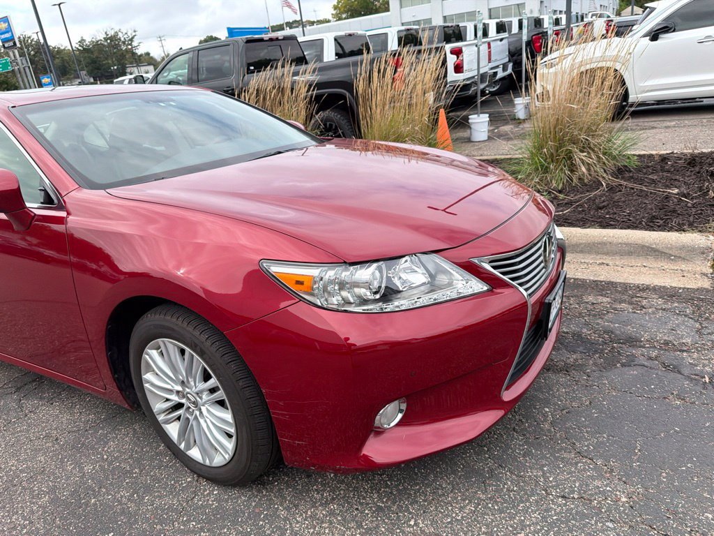Used 2013 Lexus ES 350 w/ Luxury Pkg FWD image 17