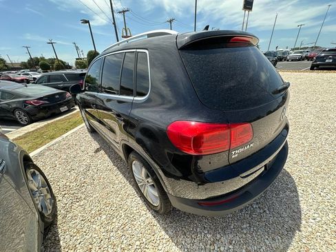 Used 2016 Volkswagen Tiguan SE FWD image 3