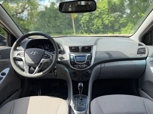 Used 2013 Hyundai Accent GLS w/ Premium Pkg FWD image 23