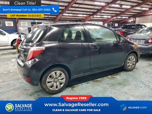 Used 2012 Toyota Yaris L image 4