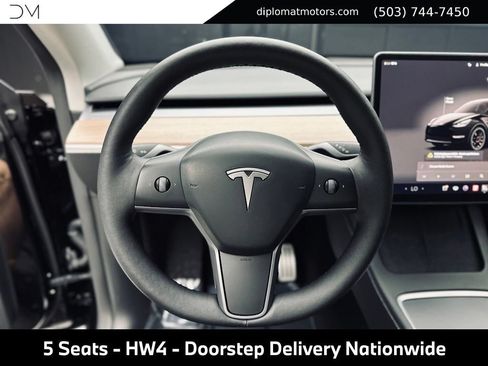 Used 2024 Tesla Model Y Performance AWD/4WD image 30