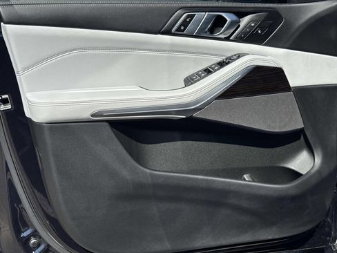 Certified 2024 BMW X5 xDrive40i w/ M Sport Package image 17