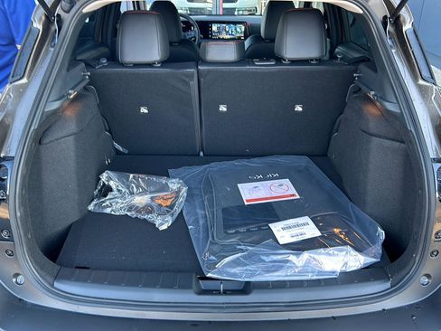 New 2026 Nissan Kicks SR w/ Cold Weather Package image 24