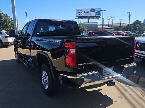 Used 2023 Chevrolet Silverado 2500 LT image 7