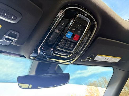 Used 2021 Jeep Grand Cherokee L Overland image 28