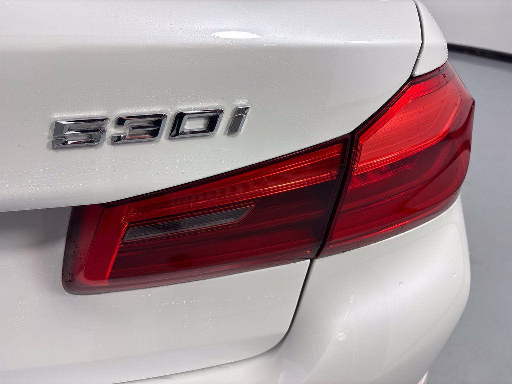 Used 2020 BMW 530i xDrive w/ Convenience Package AWD/4WD image 7