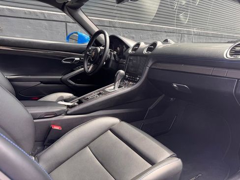 Certified 2025 Porsche 718 Boxster GTS RWD image 21