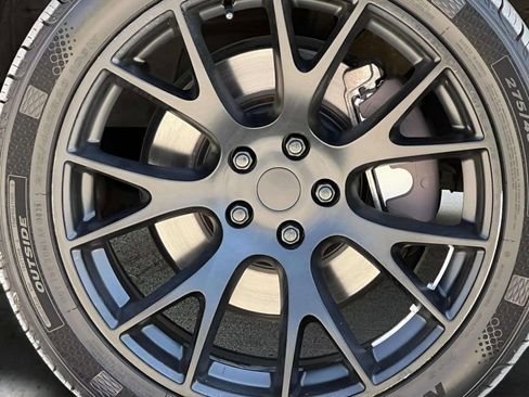 Used 2018 Dodge Charger R/T w/ Navigation & Travel Group RWD image 32