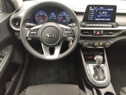 Used 2021 Kia Forte LXS FWD image 22